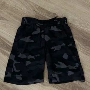 Boys Camouflage Print Black/Gray Shorts